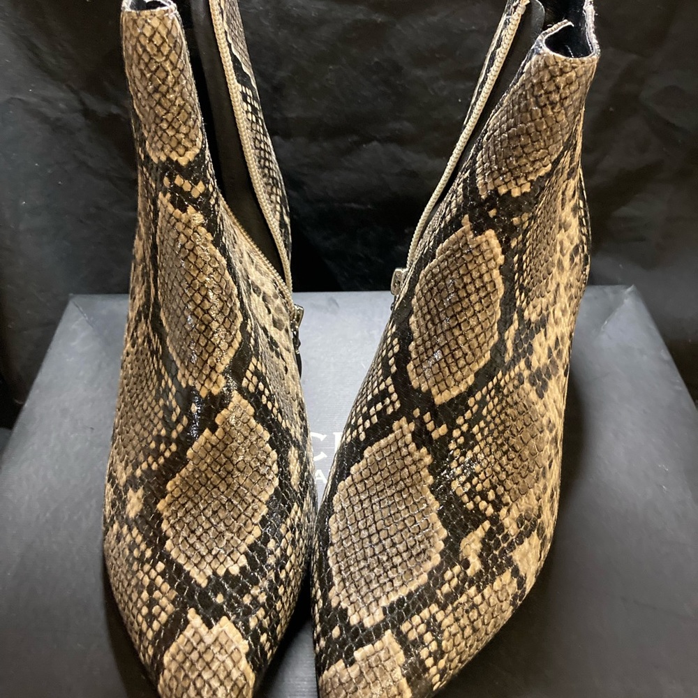MICHAEL BY MICHAEL SHANNON WOMENS GRIFFYN BOOTIE - SNAKE